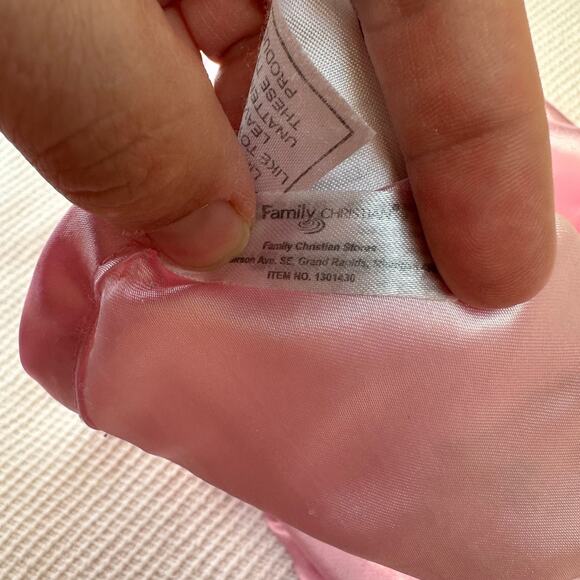 Family Christian lamb Jesus loves me lovey - Picture 6 of 12